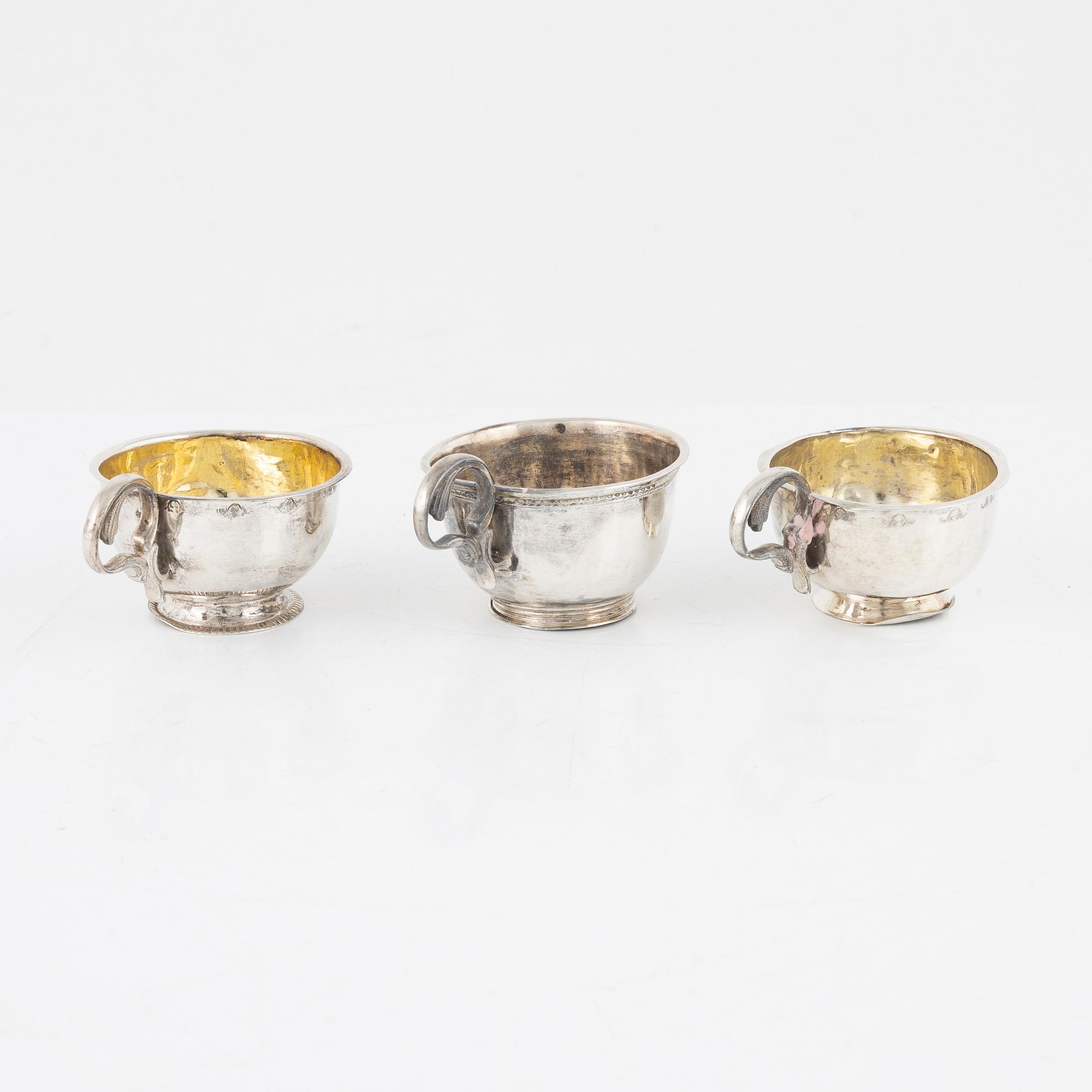 Supkoppar / tumlare, 3 st, silver, bl a Henrik Nourin, Norrköping 1754.