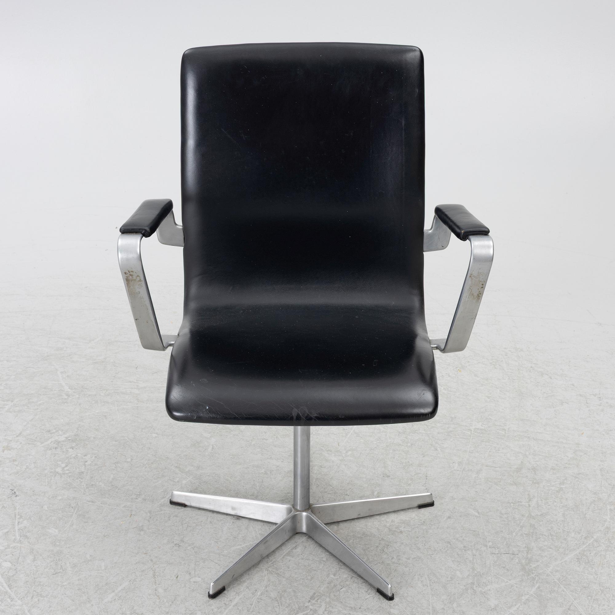 Arne Jacobsen, an 'Oxford' chair, Fritz Hansen, Denmark, 1969.