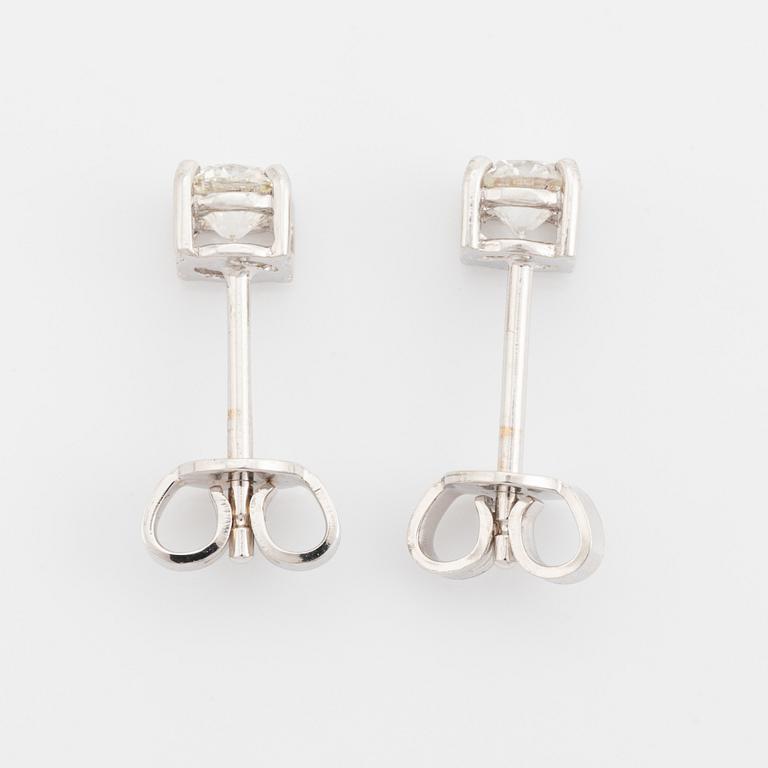 Brilliant cut diamond stud earrings, with IGI report.