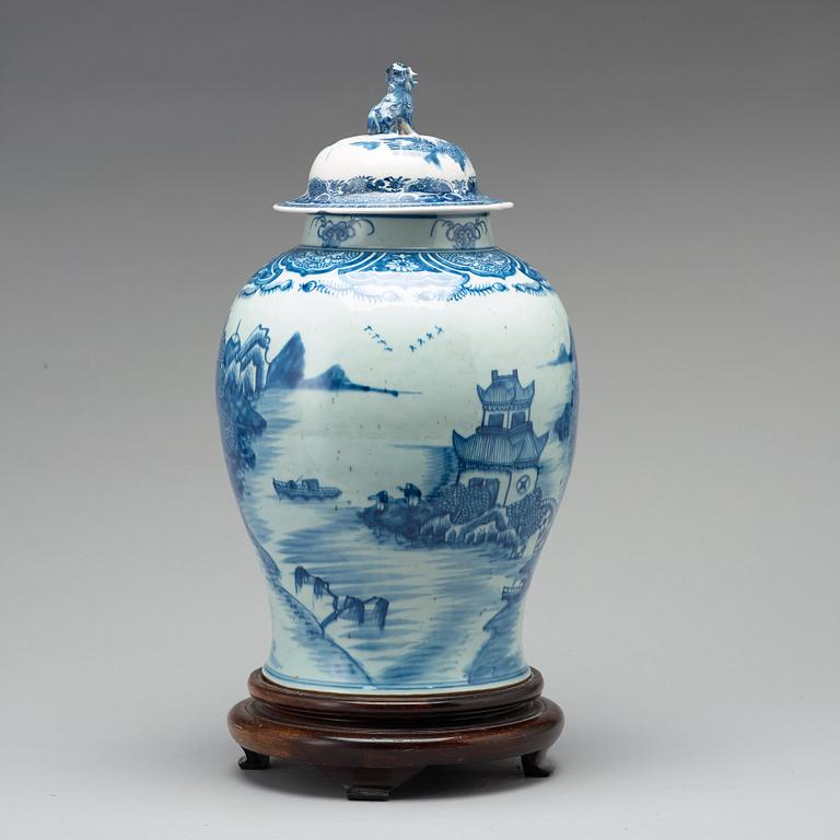URNA med LOCK, kompaniporslin. Qingdynastin, Qianlong (1736-95).