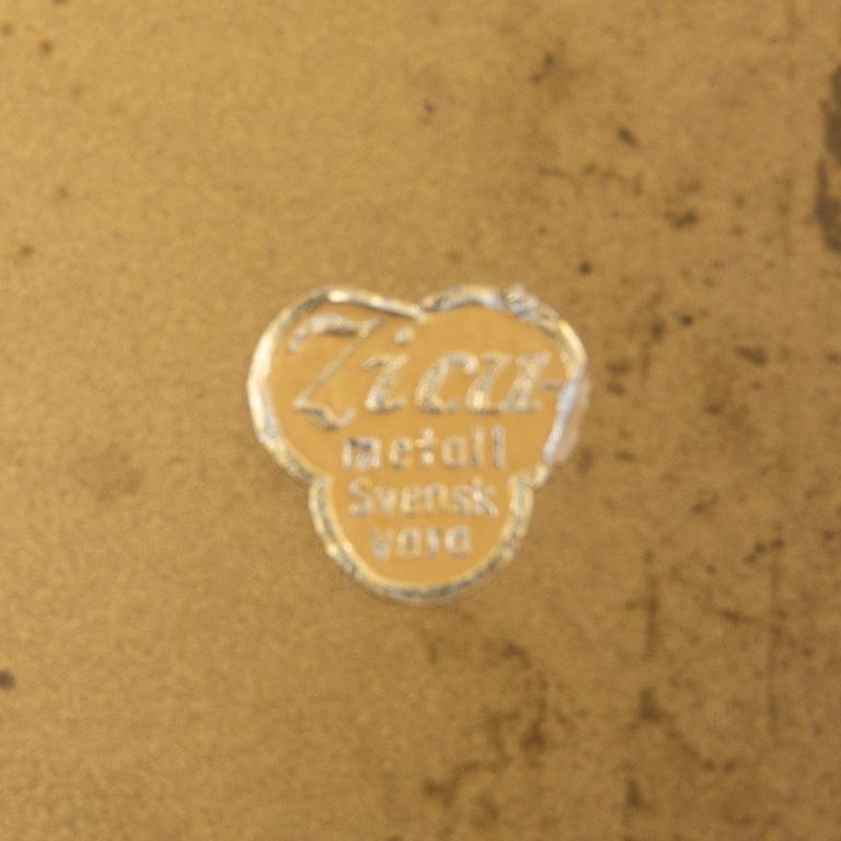 Spegel samt ett par lampetter, Zicu Metall, 1900-talets första hälft.