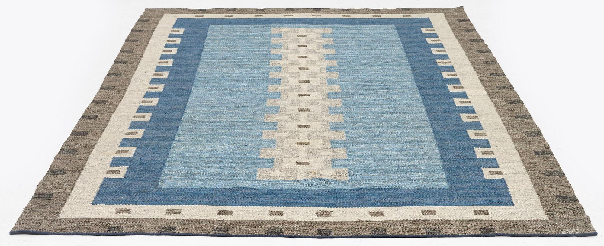 Aina Kånge, a carpet, flat weave, c. 301 x 198 cm, signed AK.