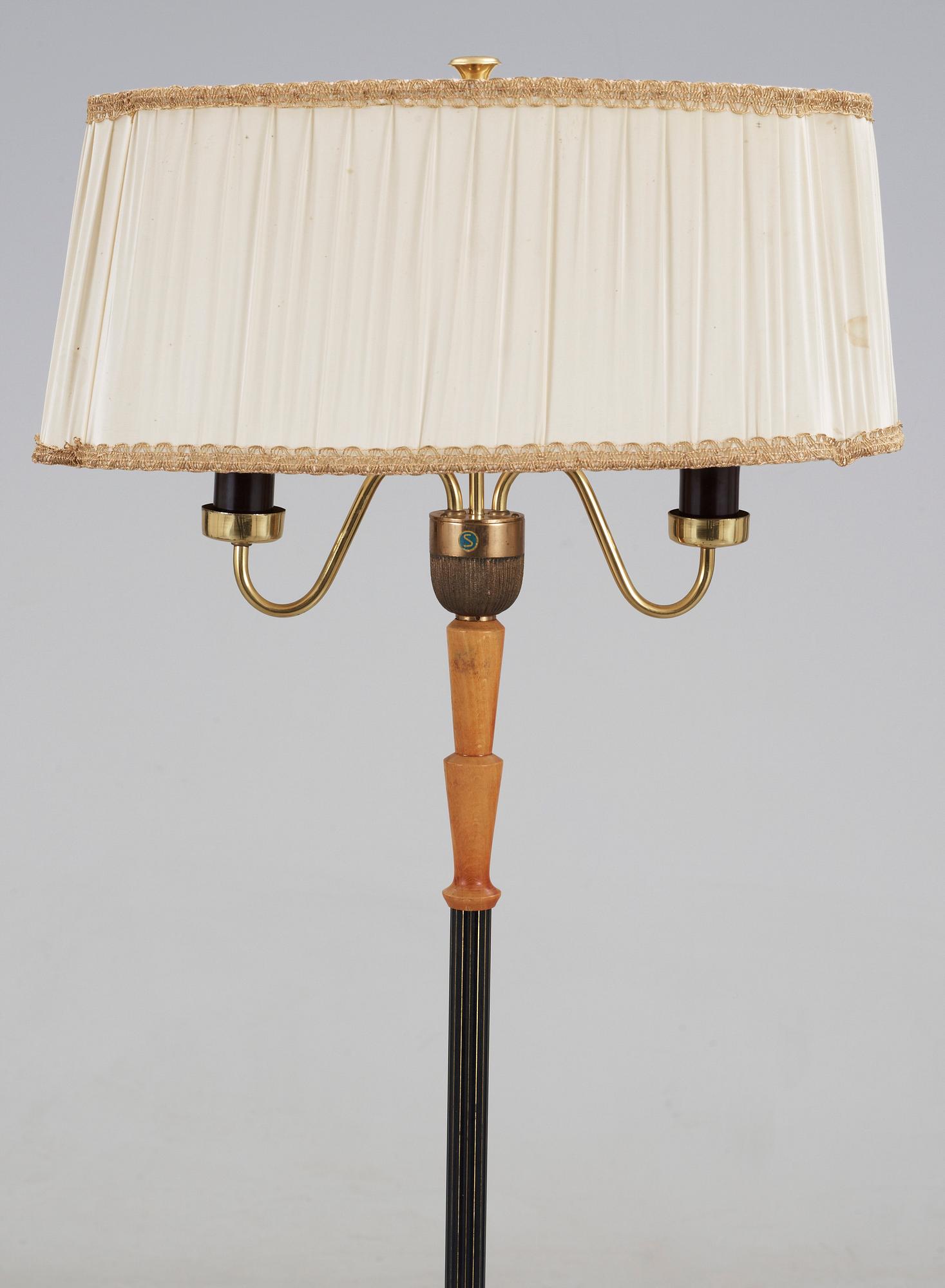GOLVLAMPA, 1940-tal.