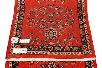 Gallerimatta, Sarouk, ca 632 x 90 cm.