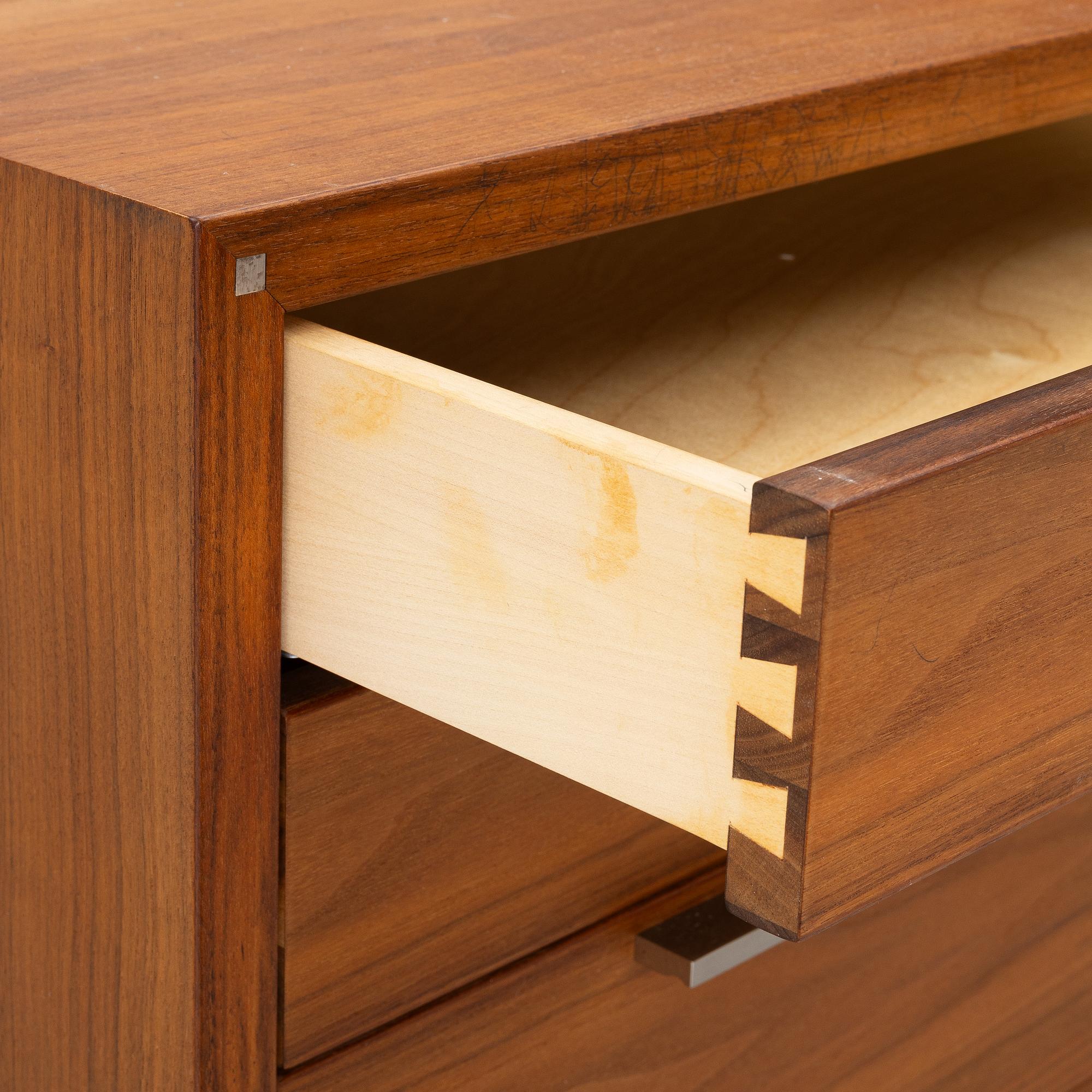 Nissen & Gehl, a chest of drawers, Naver Collection.
