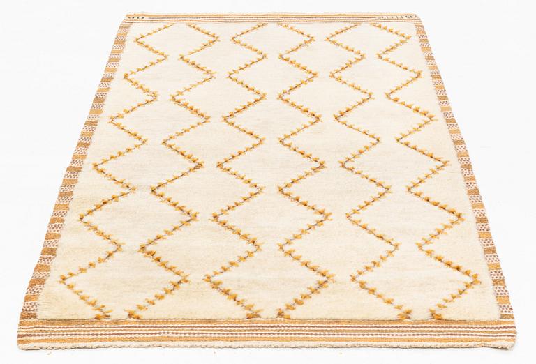 Marianne Richter, a carpet, "Gångarna", knotted pile in relief, ca 181 x 100 cm, signed AB MMF MR.