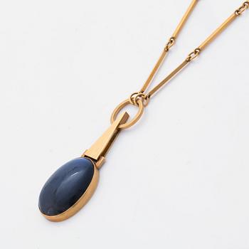 Wiwen Nilsson, a 18K gold and cabochon cut labradorite collier, Lund Sweden 1957.