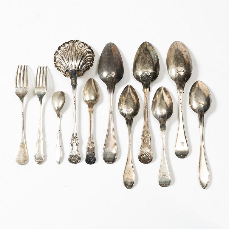A collection of silver cutlery, various models, Petter Eneroth and Anders Lundqvist among others, 18th-20th century.