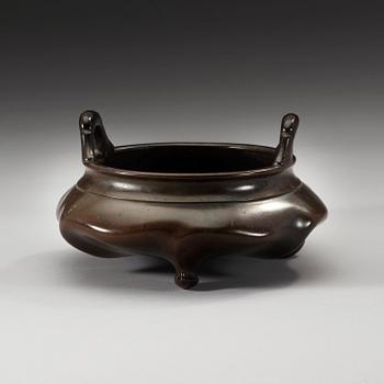 RÖKELSEKAR, brons. Qing dynastin med Xuande sex karaktärers märke.