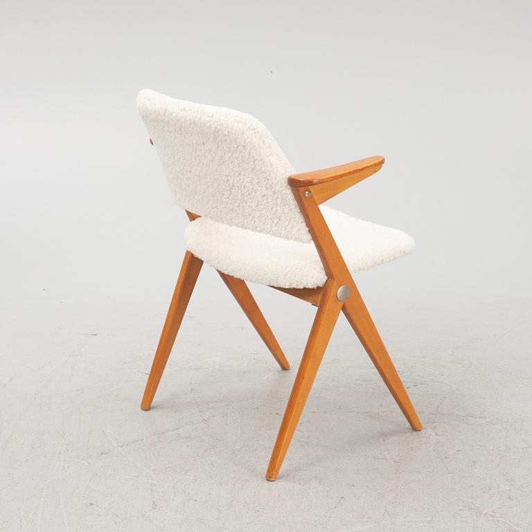 Bengt Ruda, karmstol, modell "562-026", ur "Triva-serien", Nordiska Kompaniet.