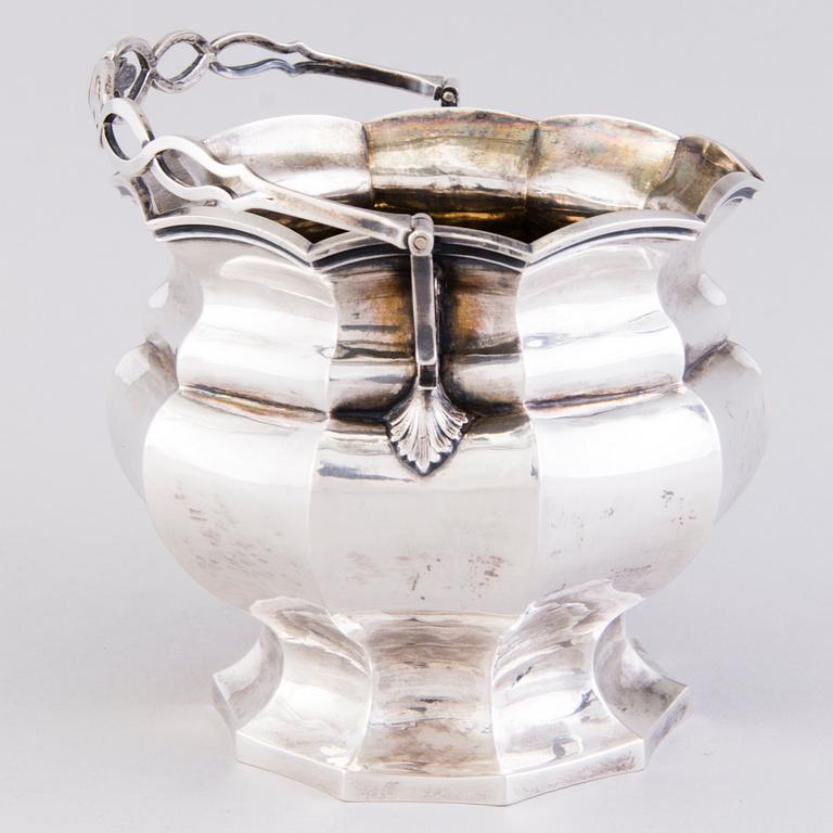 A SUGAR BOWL, silver, Nichols & Plinke, Saint Petersburg 1860, Russia.