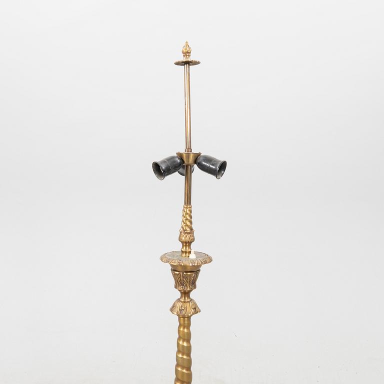 A mid 20th century floorlamp.
