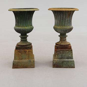 URNOR, 1 par, gjutjärn, 1900-/2000-tal.