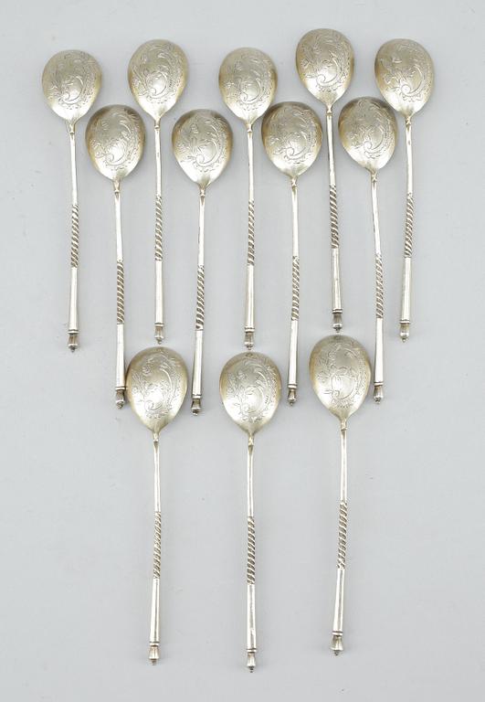 TESKEDAR, 12st, förgyllt silver, sannolikt Ivan Sergeyevich Lebedkin, Moskva, Ryssland, tidigt 1900-tal.