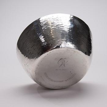 TAPIO WIRKKALA, SKÅL, sterling silver, Kultakeskus, Tavastehus 1968. Vikt 554 g.