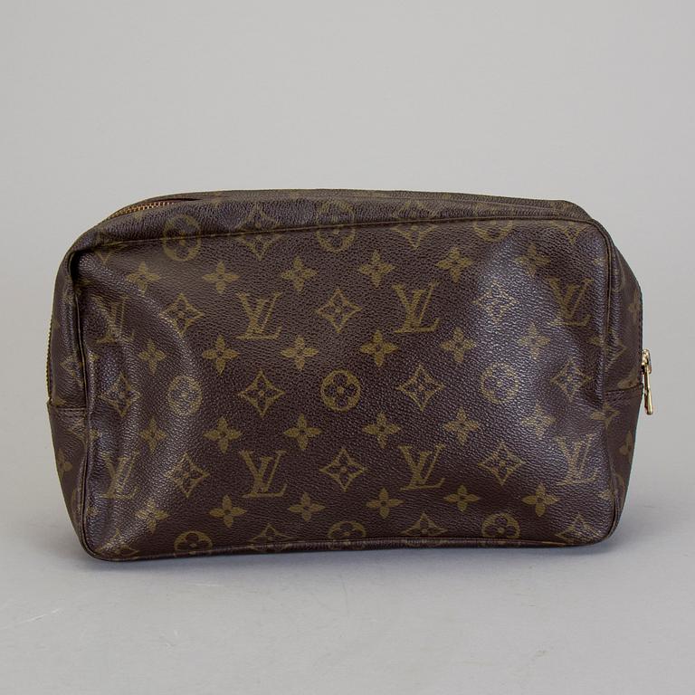 NECESSÄR, "Trousse Toilette 28 ", Louis Vuitton.