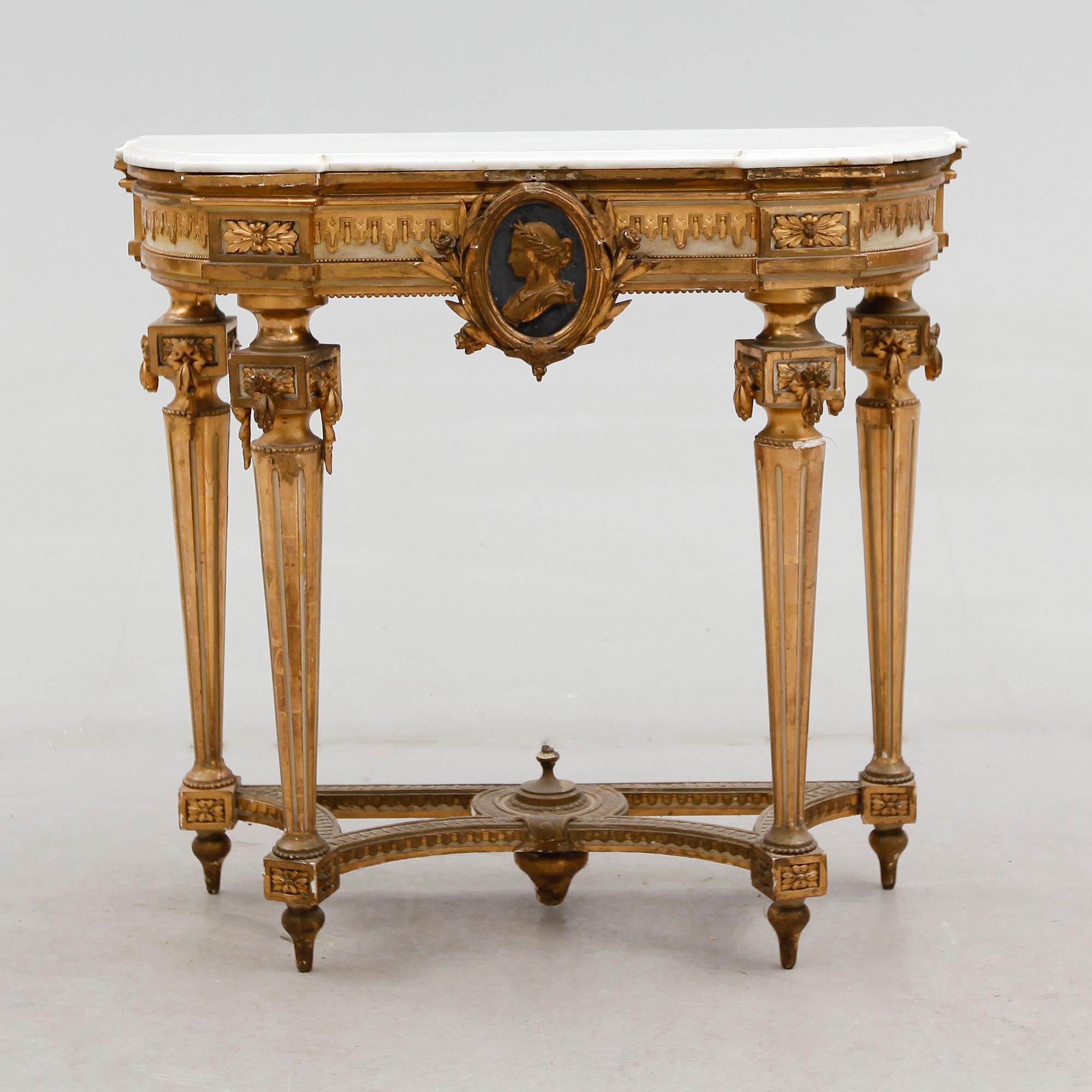 KONSOLBORD, gustaviansk stil, 1900-talets första hälft.