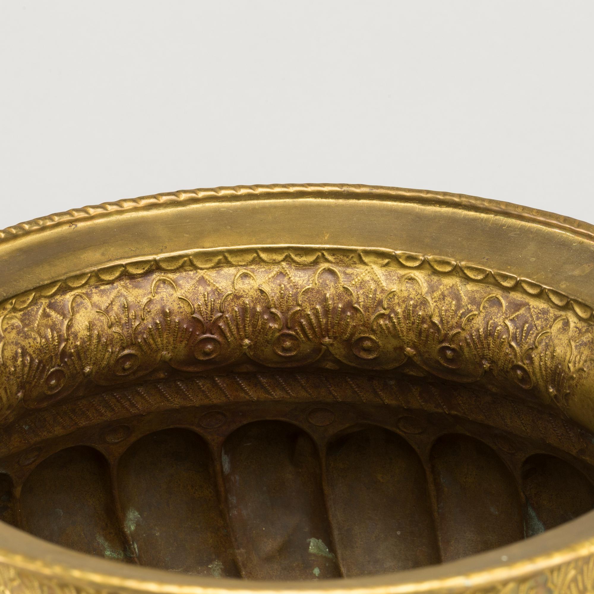 FLOWER POT BAROQUE STYLE 19TH CENTURY.