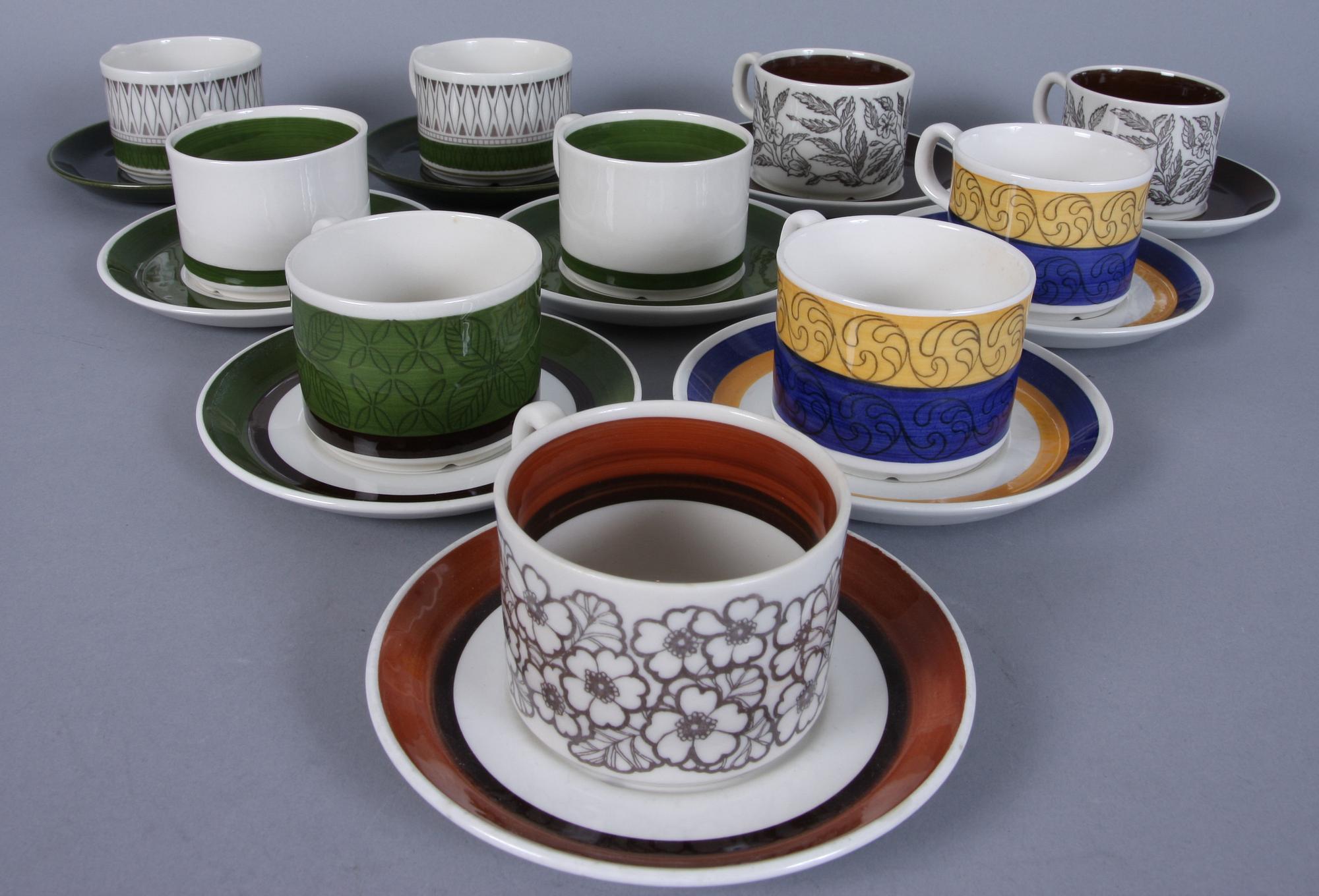 KAFFE- samt TEKOPPAR, 14 st, Gefle Porslinsfabrik, 1960/1970-tal.