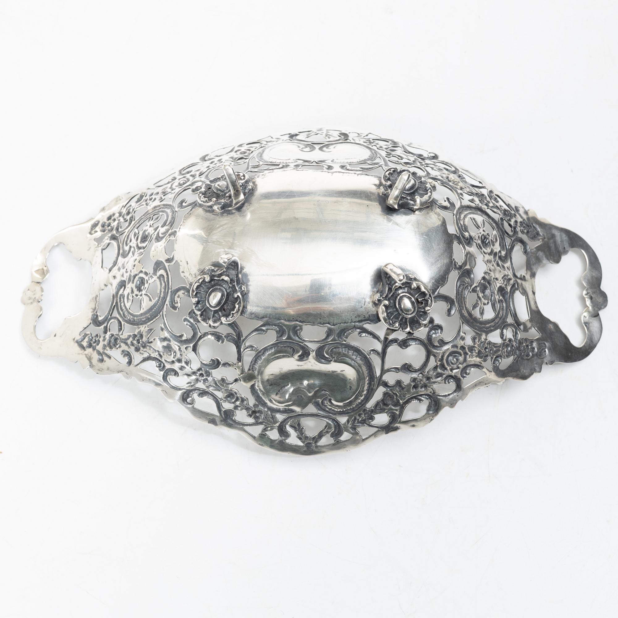 Footed bowl, silver, Rococo style, Swedish import mark, early 20th century.