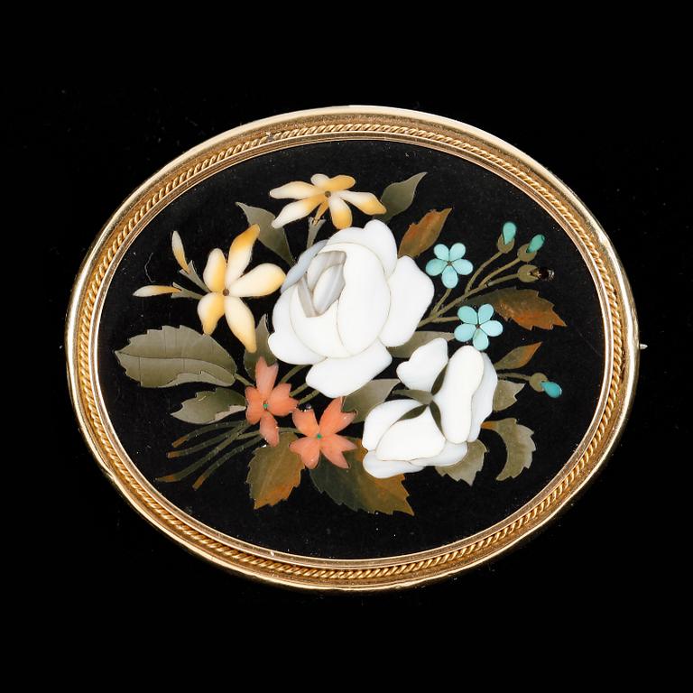 BROSCH, infattning 18k guld, pietra dura, 1800-talets slut.