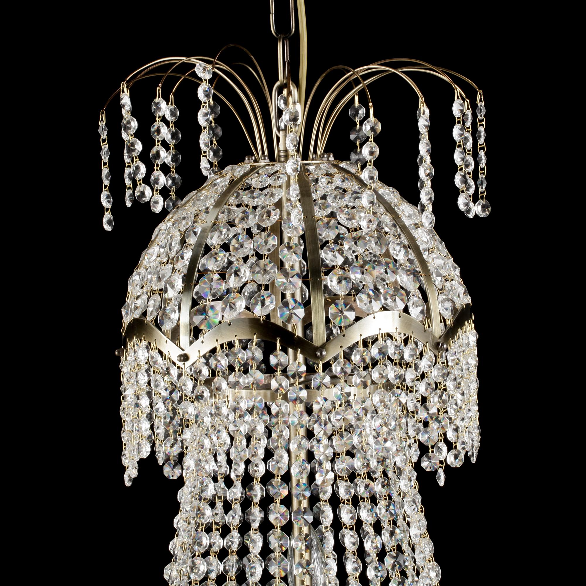 LJUSKRONA. Gustaviansk stil, 1900/2000-tal. Höjd: 116 cm.