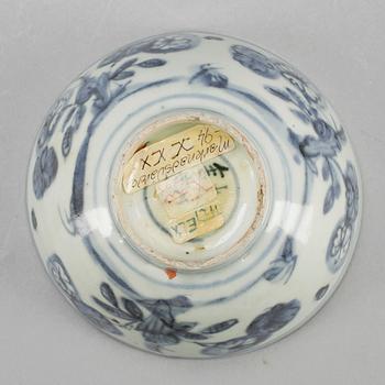 SKÅL, porslin.  Ming dynastin (1368-1644).