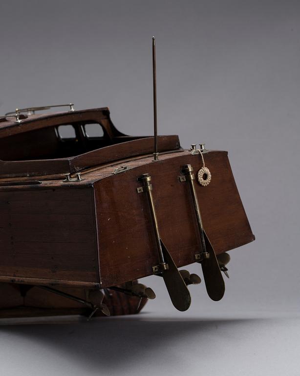 MODELLBÅT, Vosper Motor Jakt, England, 1937.