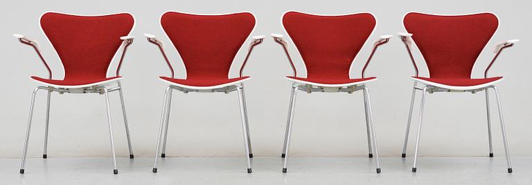 KARMSTOLAR, 4 st, "Sjuan", Arne Jacobsen, Fritz Hansen, formgiven 1955.