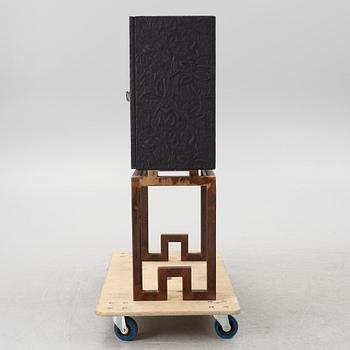 Cabinet, DIS, 2000s.