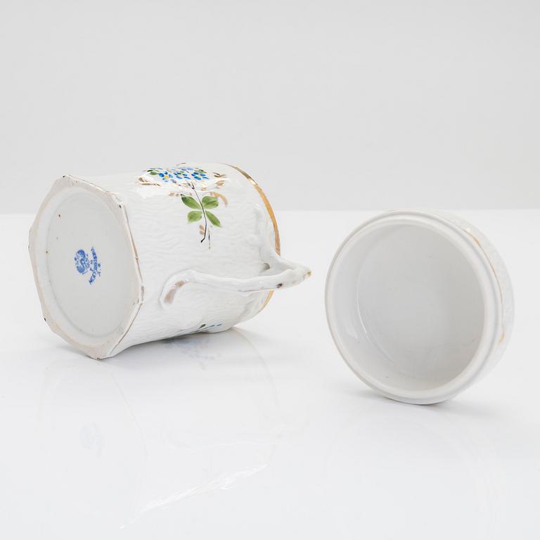 A Kuznetsov porcelain chocolate cup with saucer, Dulevo factory 1891-1917.