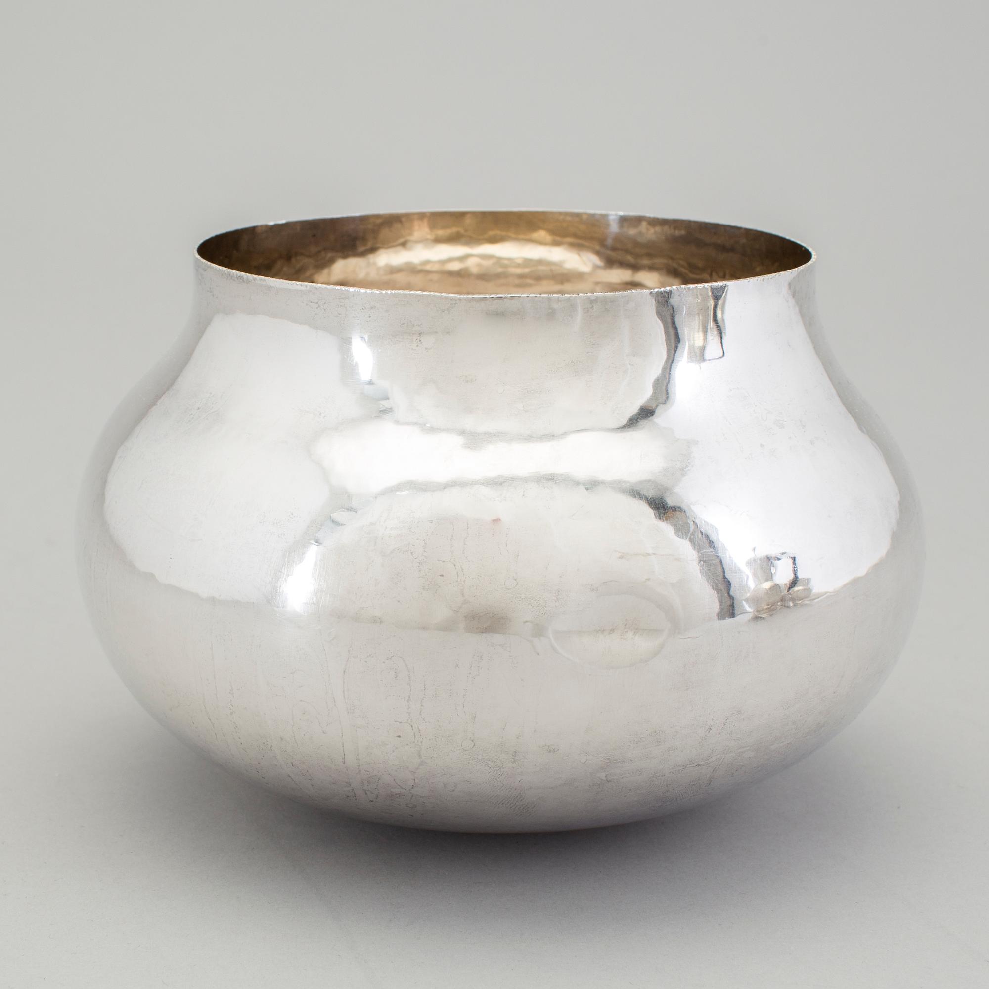 A Karlheinz Sauer silver vase, Västerås, Sweden 1972.