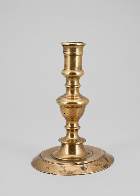 LJUSSTAKE, mässing, barock, 1600-tal.