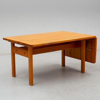 BØRGE MOGENSEN, a pine 'Asserbo' table and eight chairs from Karl Andersson & Söner.