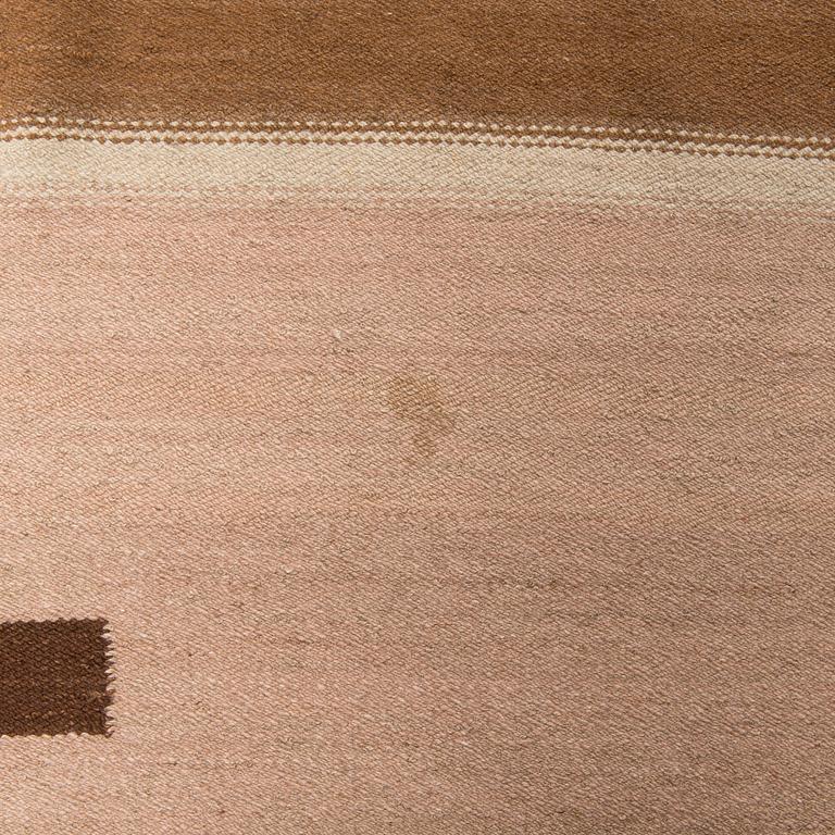 Karvalankamatto, 1930-luku. Noin 360 x 285 cm.