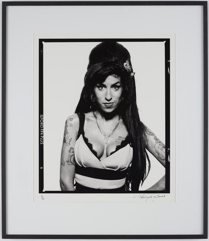 Terry O'Neill, "Amy Winehouse", 2008.