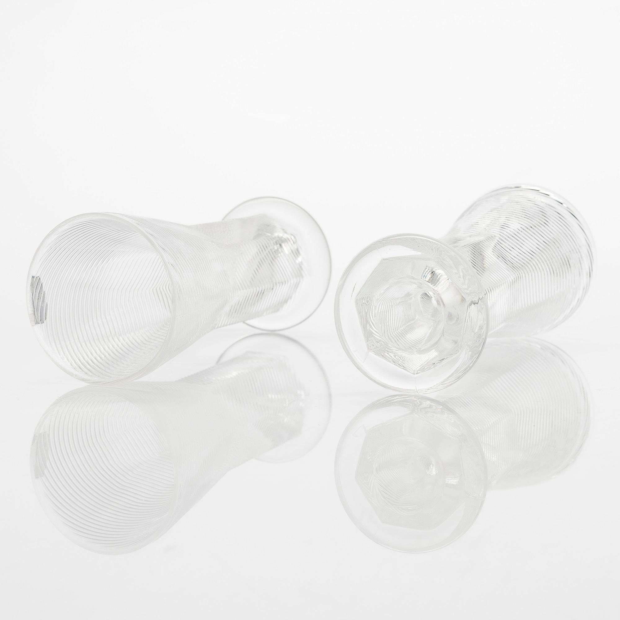 Kaj Franck, a set of six 'Delfoi' goblets, Nuutajärvi. Designed 1976, in production 1980-1981.