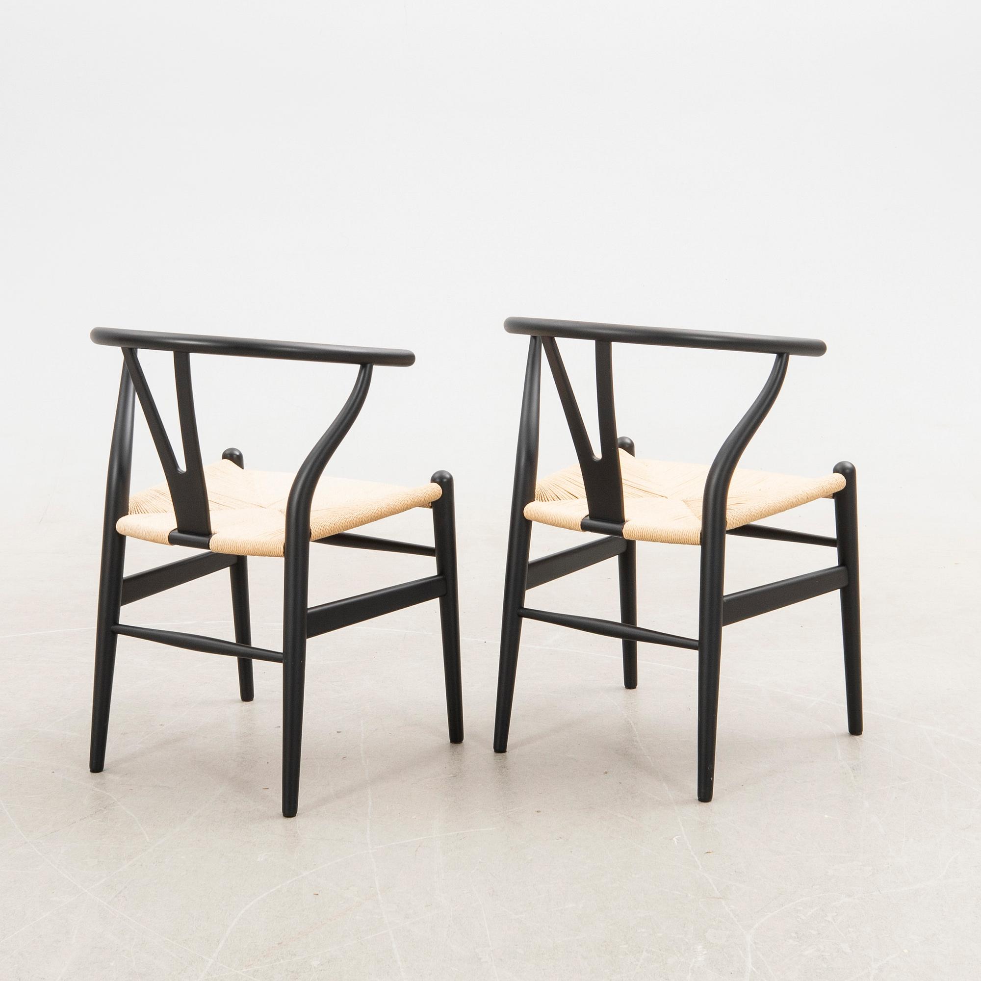 Hans J. Wegner, Chairs, 4 pcs, CH-24 "The Y Chair" Carl Hansen & Son Denmark 21st century.