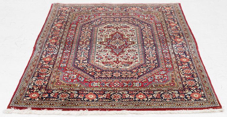 Ghom carpet, approx. 155 x 106 cm.