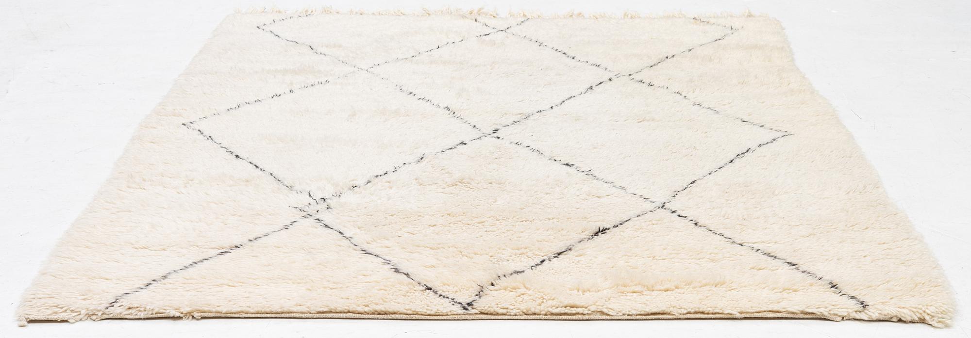 Matta, Marocko, ca 240 x 180 cm.