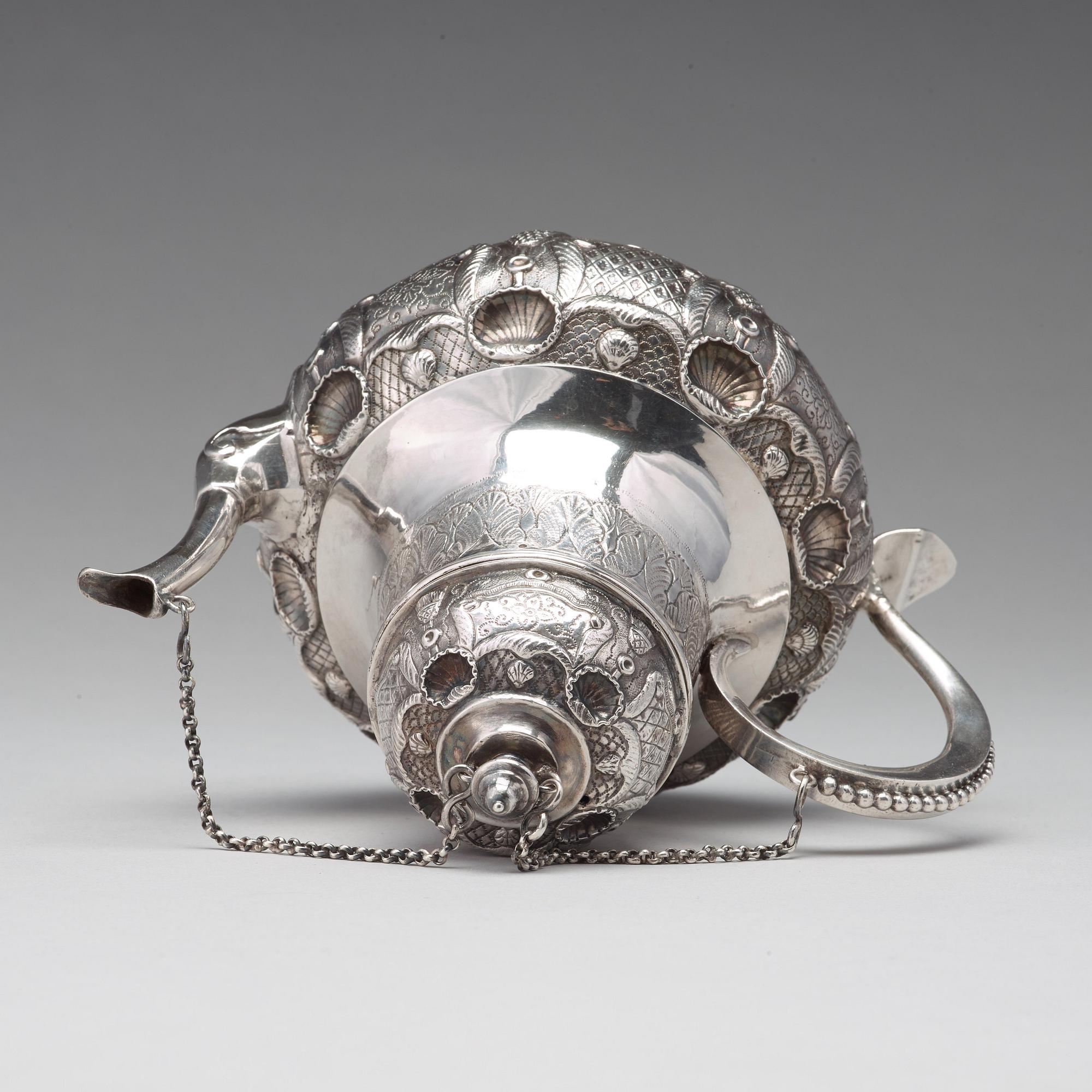 A Dutch 18th century silver tea-pot, mark possibly of Abraham Marshoorn, Amsterdam (1722-1754).