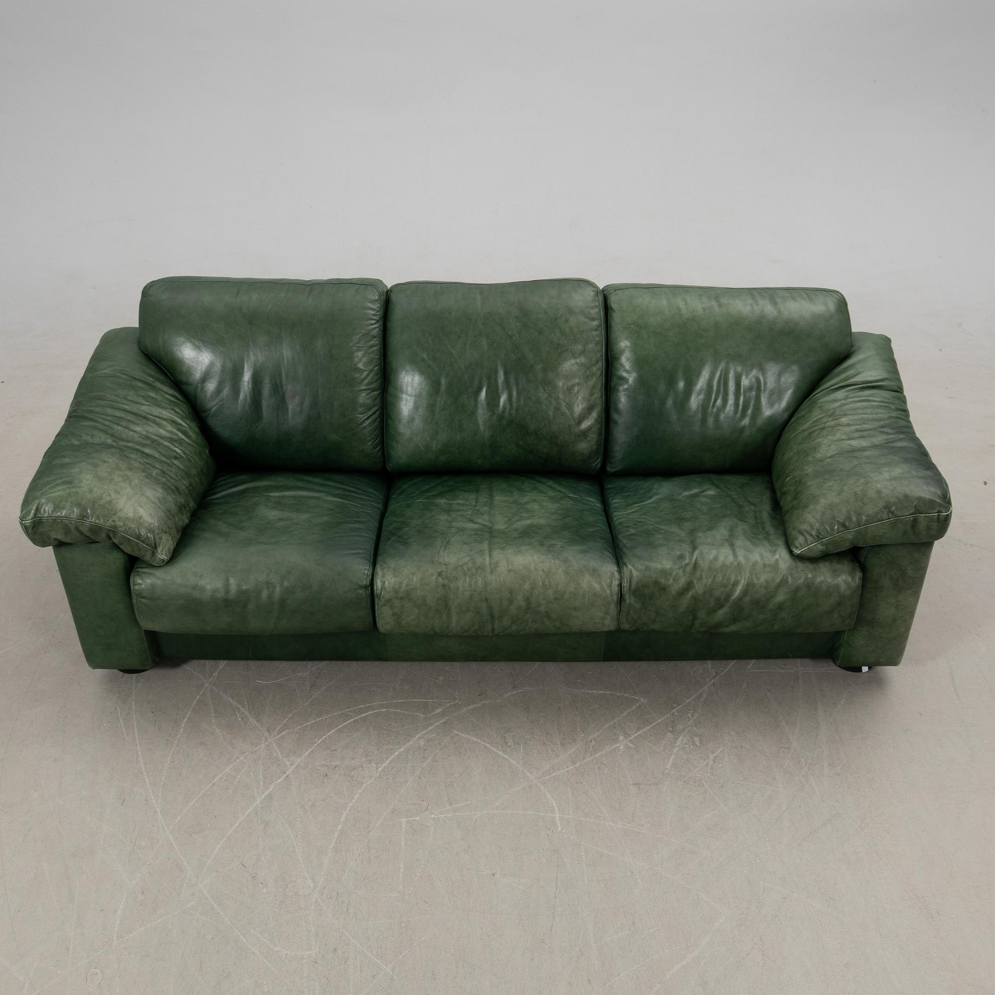 Nicoletti Salotti sofa Italy late 20th century.