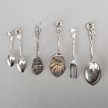 22 pieces of second half of the 20th century silver silver cutlery. Total weight app. 250 gram.
