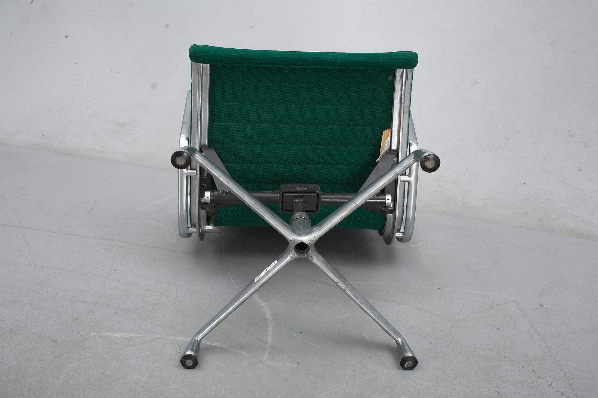 SKRIVBORDSSTOL, "Aluminium group 116", Charles & Ray Eames för Herman Miller, USA.