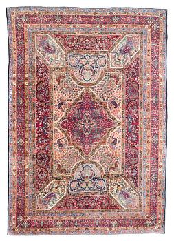 303. A carpet, semi-antique Kerman, ca 457,5 x 317 cm.