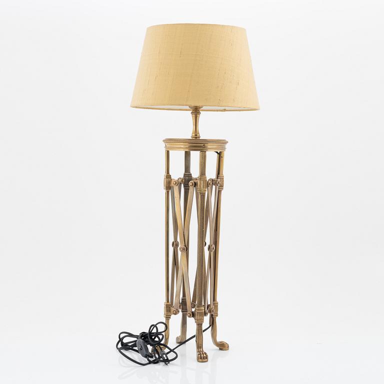 Bordslampa, 2000-tal.