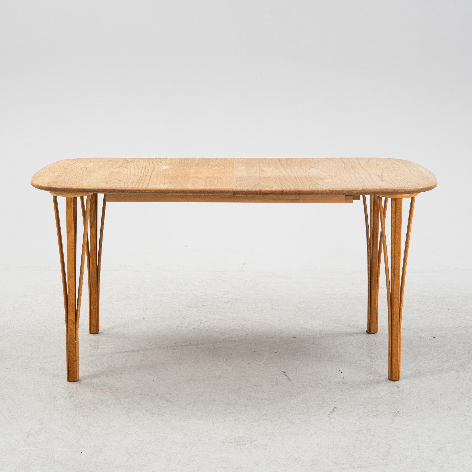 Matbord, "Timeless", Haslev Møbelsnedkeri, Danmark.