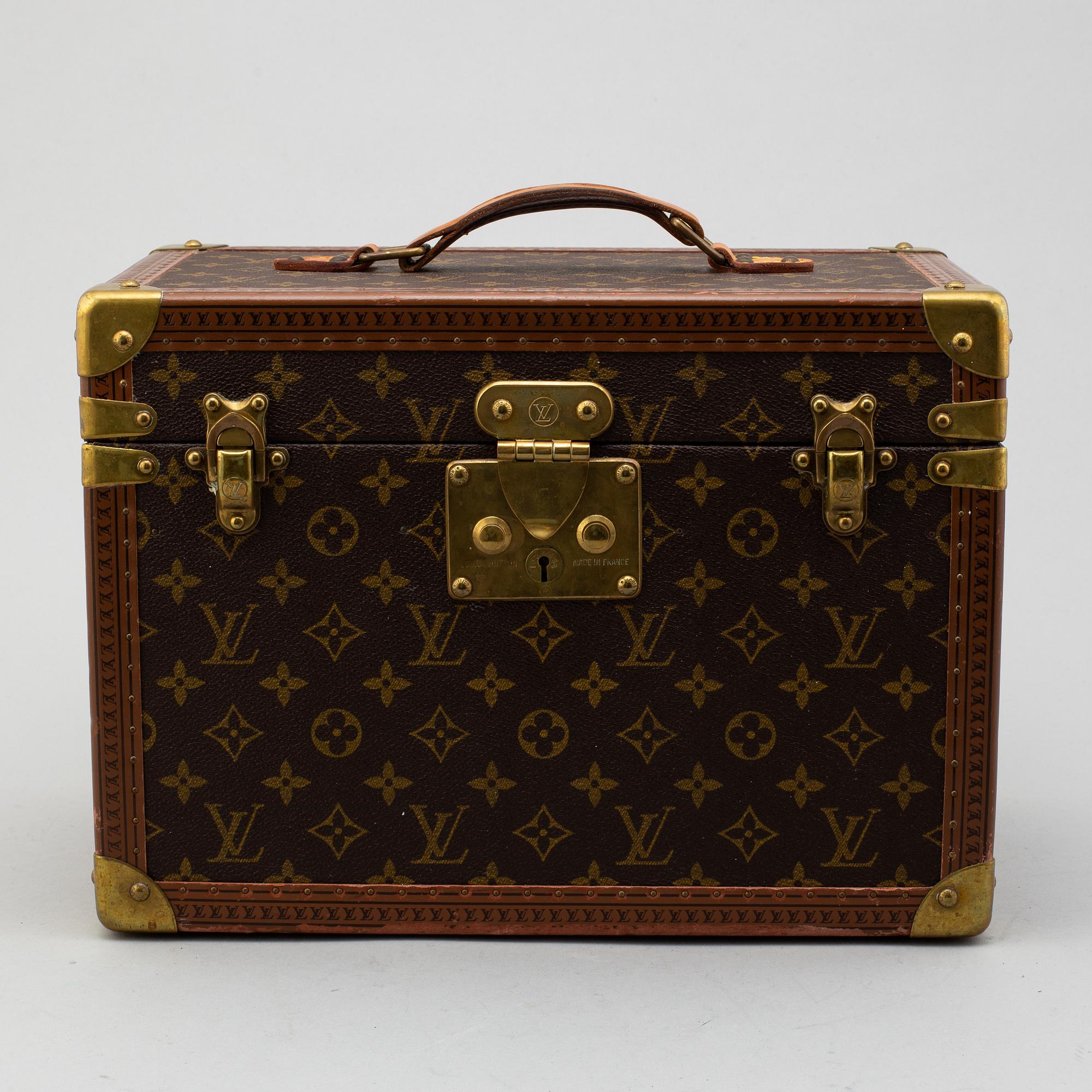 LOUIS VUITTON, beauty box.