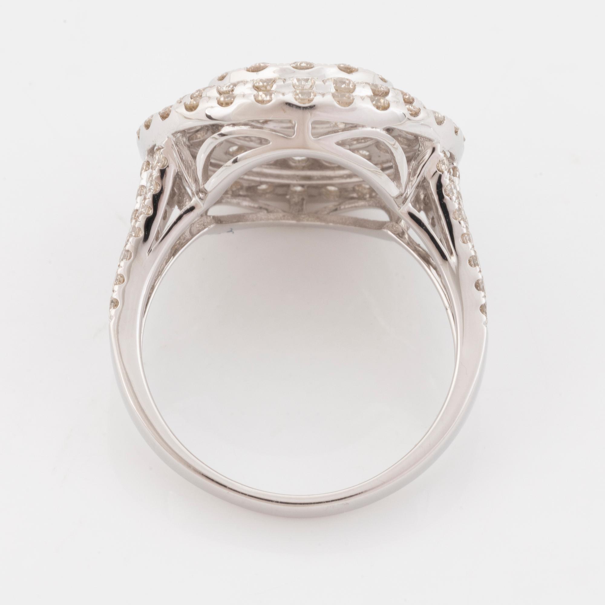 Brilliant cut diamond ring.