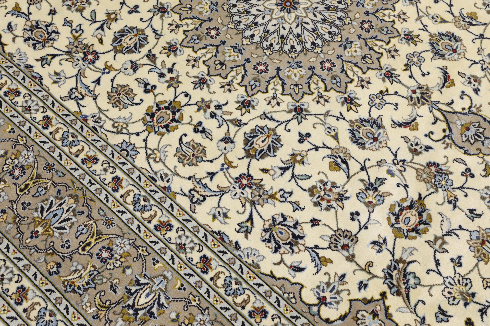 Carpet, Keshan, 300 x 199 cm.